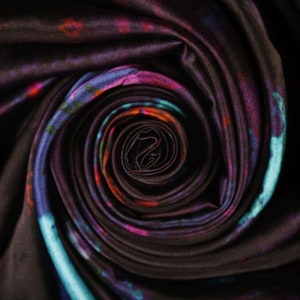 100% Silk Crepe De Chine Abstract Fabric (Remnant-85cmx137cm) Remnant Fabric Cut off Fabric Fashion Fabric Clothing Craft Supplies