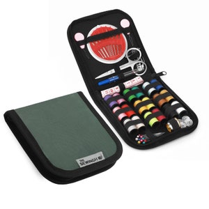 Kit de costura básica verde, estuche de viaje compacto, juego de 72 piezas de artículos de mercería para principiantes, reparaciones del hogar - The Sewing HQ