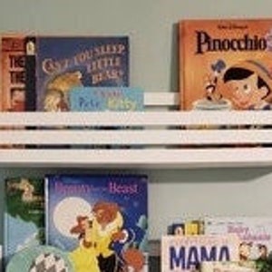 Single Childrens Book Shelf, Kids book shelves, Hanging book shelf, Nursery book shelf, Kids room, Playroom storage, Wall shelf, Cookbooks