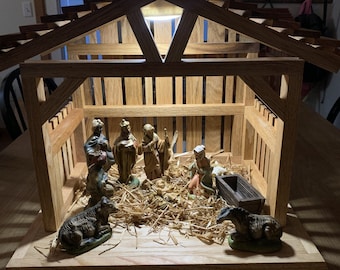 Oak Stable with remote lighting, Nativity stable
