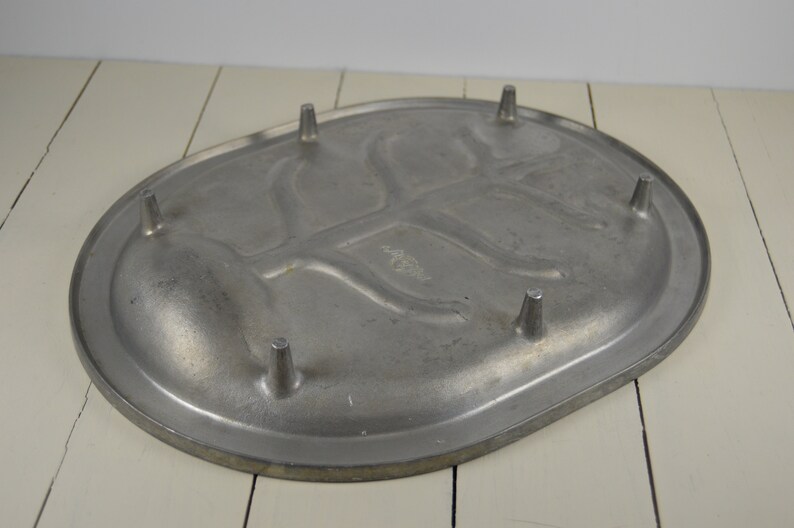 Century Hammered Finish Look Rim Cast Aluminum Mid-Century Meat Serving Platter Silver Seal Metal Craft 13.75 Footed Platter