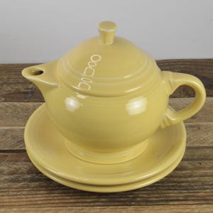 3 Pcs MY FIRST FIESTA Yellow Child&#39;s Teapot and Plates, From Tea Set, Homer Laughlin Fiestaware, Mini Teapot