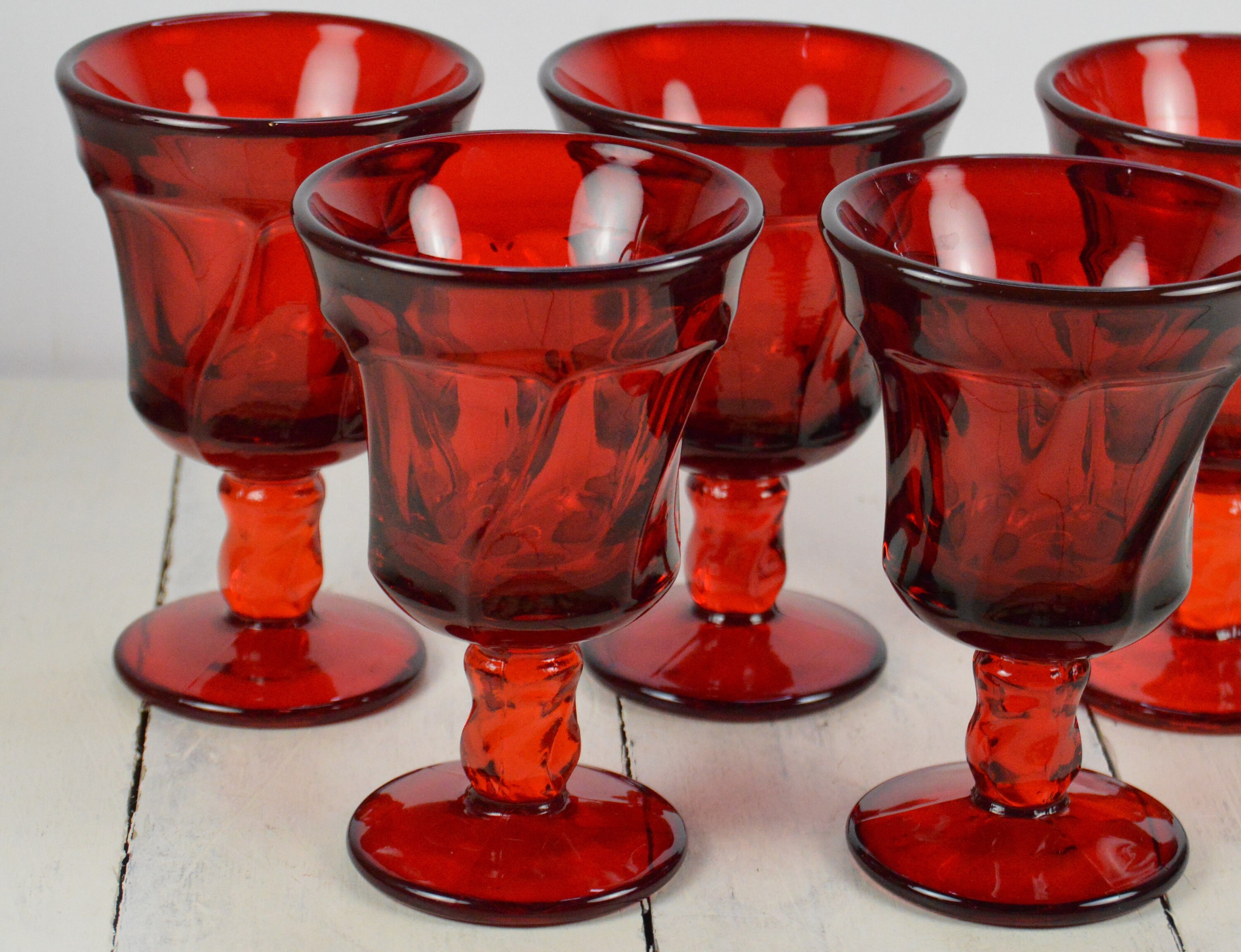 Sachi Red Wine Glasses, Set of 4 - Amber & Pink