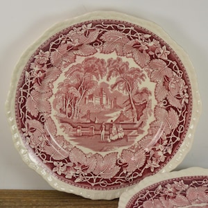 Set of 4 Mason's VISTA 10" Dinner Plates, Red Transferware Scene Leaf Border White Scalloped Edge, England Ironstone China, Some Crazing