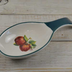 China Pearl Apple CASUALS 7.5&quot; Single Spoon Rest, Stove Cooking Spoon Holder,  Natural with Red Apples Blossoms, Dark Green Ring