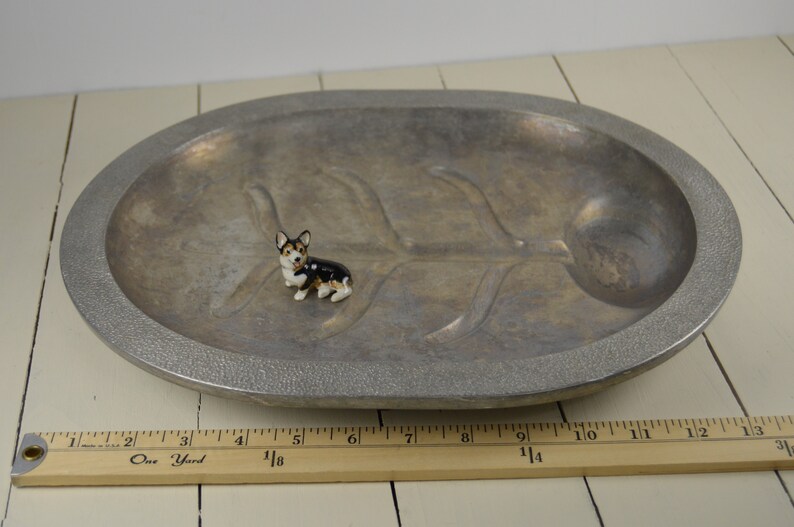 Century Hammered Finish Look Rim Cast Aluminum Mid-Century Meat Serving Platter Silver Seal Metal Craft 13.75 Footed Platter