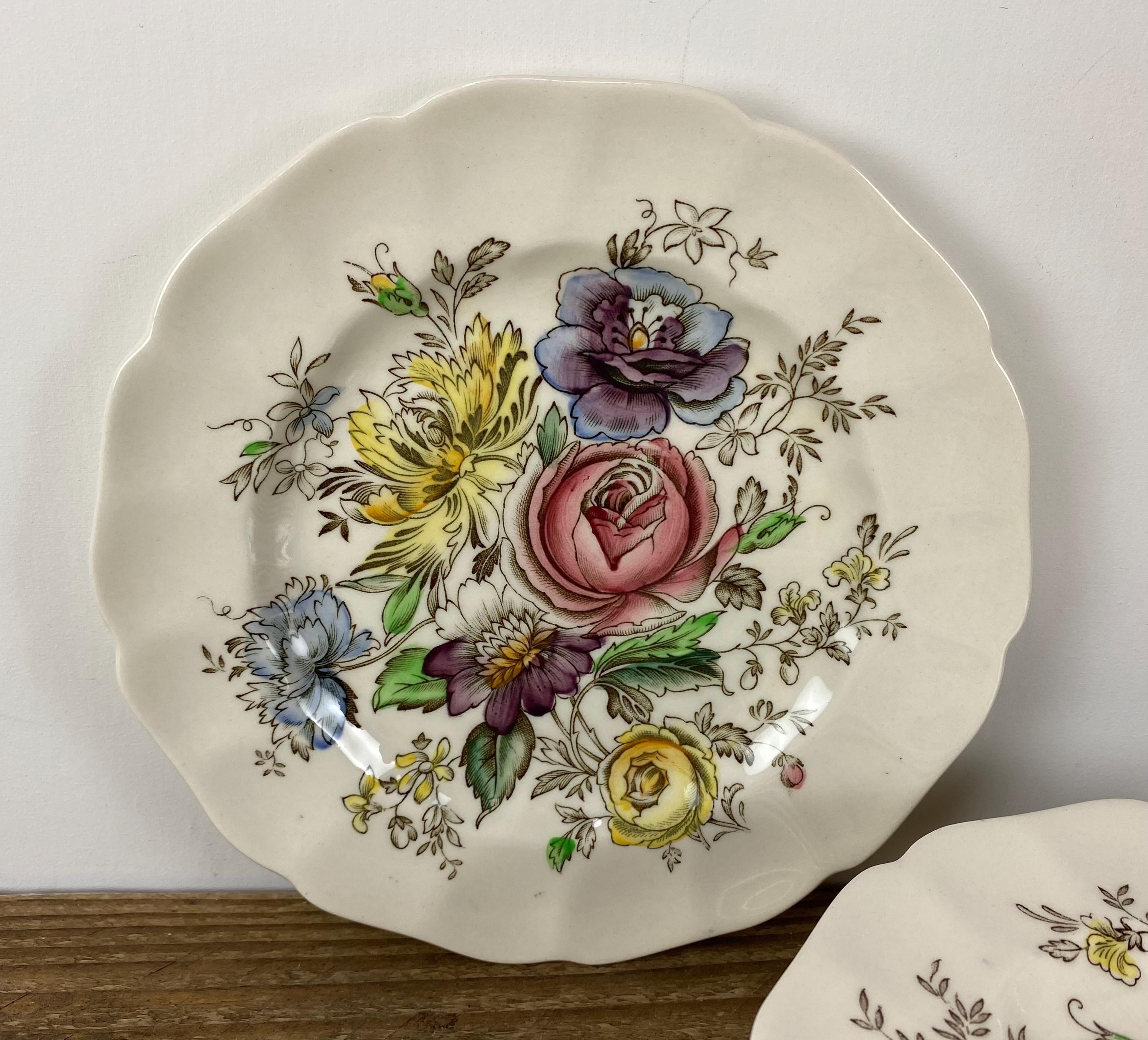 Johnson Brothers Center Floral - Etsy