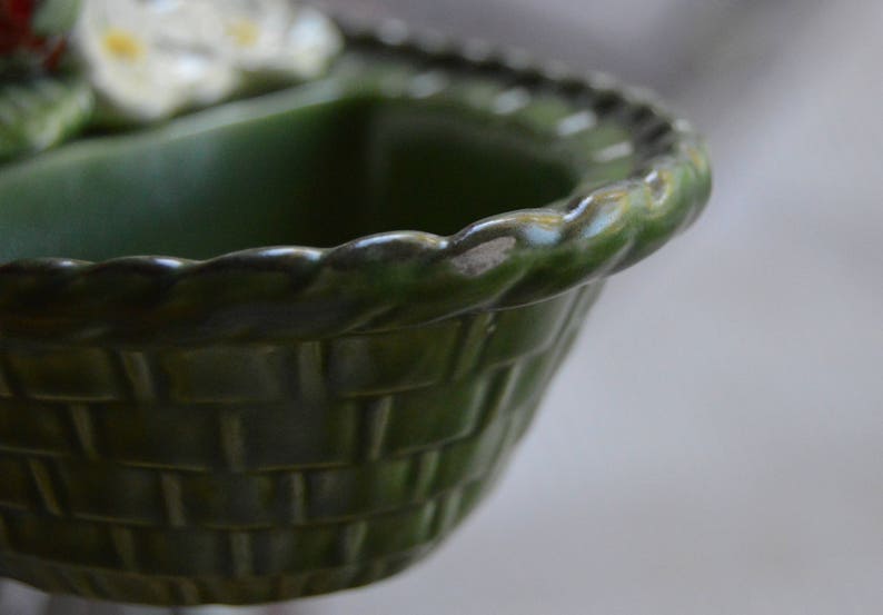 Condiments California Strawberry Green Basket Divided Bowl Vintage Metlox Poppytrail 2-Part Relish Dish