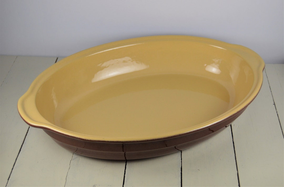 Emile Henry Oval Baker 17, Large Baking Dish With Handles, Reddish