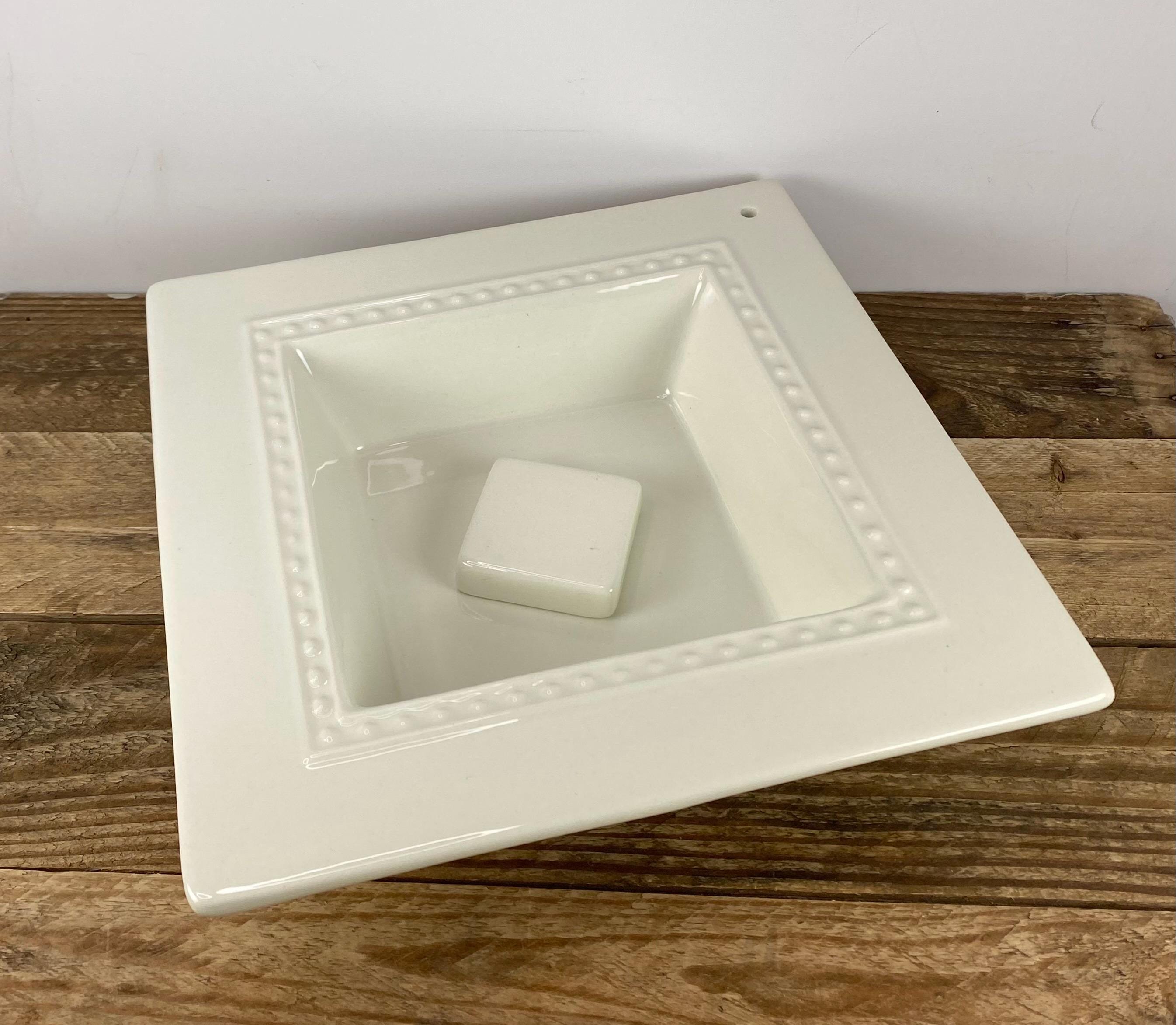 Nora Fleming Pearl Dot Square 9