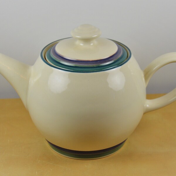 Pfaltzgraff MOUNTAIN SHADOW 5 Cup Teapot with Lid, Cream with Teal Green Purple Bands, Locking Lid, USA