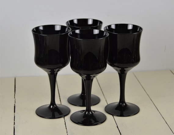 Set of 4 American Future LICORICE 5 Oz Wine Glasses 5 7 8 Shiny