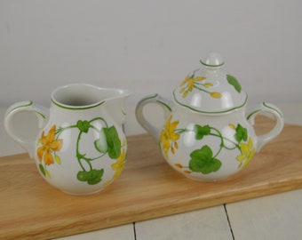 Villeroy & Boch GERANIUM Sugar Bowl with Lid and Creamer Set, Non-Ribbed Rim, White with Green Trim Yellow Flowers, Mettlach Germany