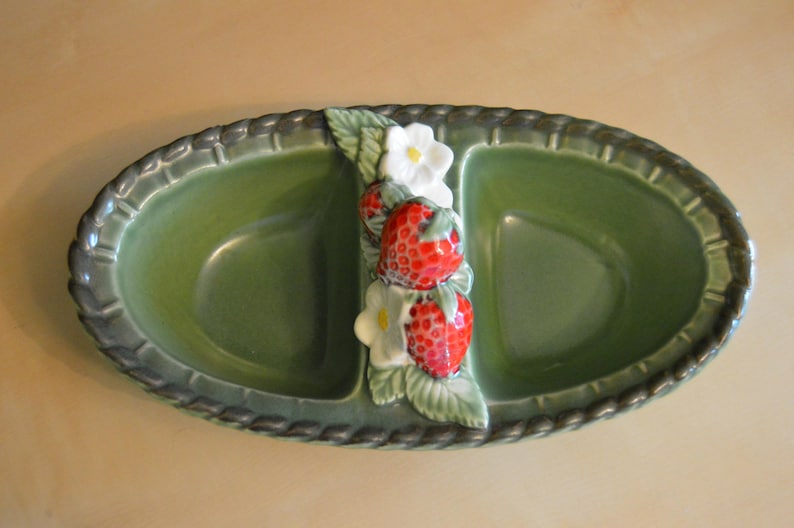 Condiments California Strawberry Green Basket Divided Bowl Vintage Metlox Poppytrail 2-Part Relish Dish