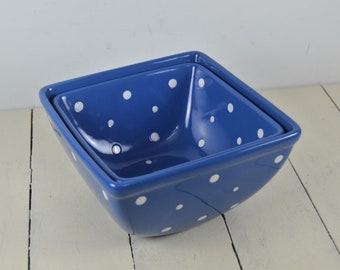Set of 2 Temp-Tations POLKA DOT BLUE Square Mixing Bowls, 1) 6.75" 1.5 Quart, 1) 6" 1 Quart, Blue White Dots, Presentable Ovenware by Tara