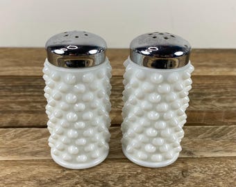Fenton HOBNAIL Milk Glass Salt and Pepper Shaker Set with Silver Metal Lids 3", White Glass, Raised Textured Hobnail Dots, Used