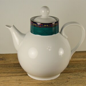 Dansk EMERALD BRAID 8 Cup Tea Coffee Pot with Lid, White with Green Band Quilt Blocks, Quiltings Dinnerware, Portugal, 8&quot;