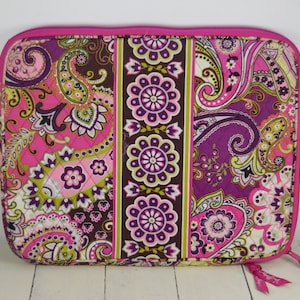 Vera Bradley VERY BERRY PAISLEY 13.5&quot; Laptop Sleeve, Pink Zipper and Pulls, Pink Brown Green Flowers Paisley Fabric, Inside Pocket, Used