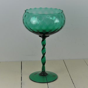Enesco Italia Imports 9&quot; Tall Compote with Twisted Stem, Emerald Green Art Glass, Empoli Style, Scalloped Rim, Original Sticker