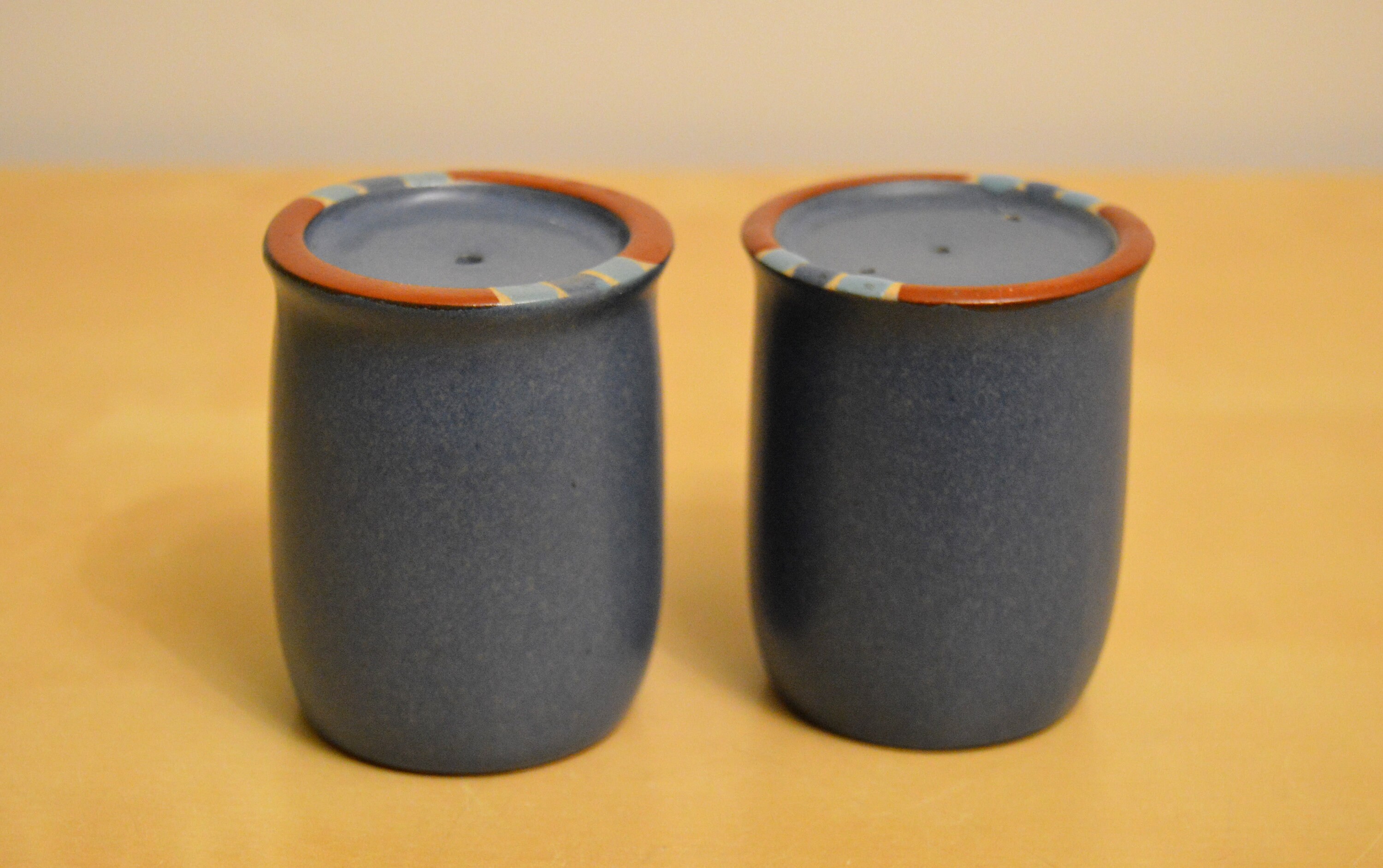 Round Flat Narrow Disc 3.25 Shiny Glossy Black 2/3 Holes Mikasa SIMPLICITY BLACK Salt and Pepper Shaker Set Round Flat Narrow Disc 3.25 Shiny Glossy Black 2/3 Holes Mikasa SIMPLICITY BLACK Salt and Pepper Shaker Set