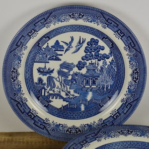 Set of 3 Churchill BLUE WILLOW 10.25&quot; Dinner Plates, Smooth Edge Georgian Shape, White with Blue House Tree Boat Birds Scene, Used