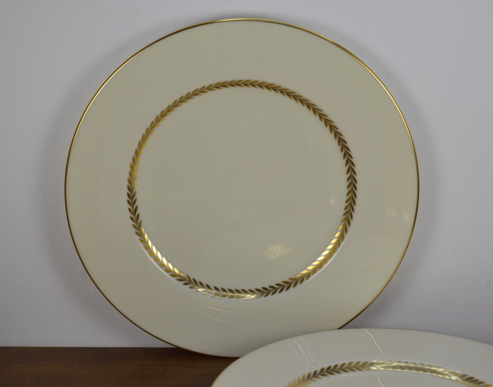 set-of-4-lenox-imperial-10-3-8-dinner-plates-ivory-with-gold-trim