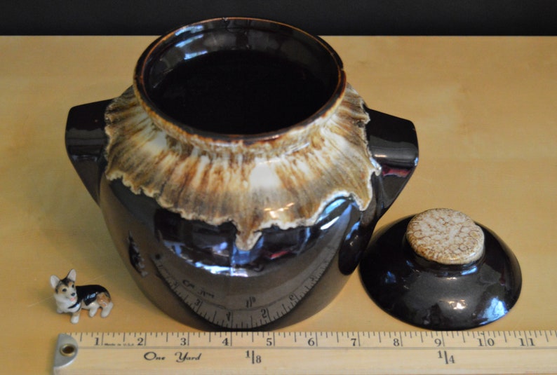 USA Jar 5.75 Covered Baker Dark Brown Roseville Ohio RRP Brown Drip Glaze Bean Pot with Lid