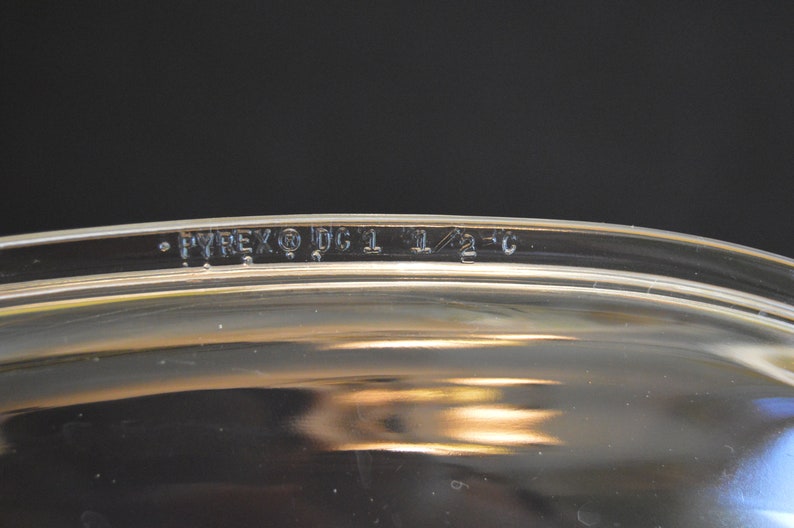 Corning Ware DC-2 12-B 2.5 Quart Oval Covered Casserole Winter White Coupe Pyrex Lid DC-1 12-C