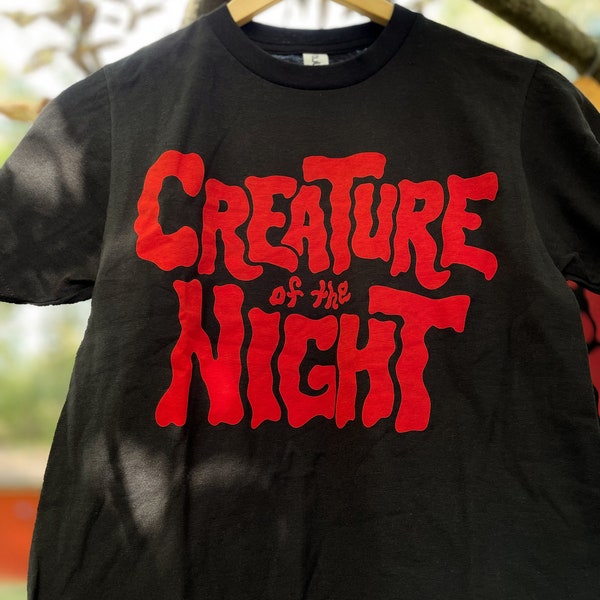 T-shirt créature de la nuit