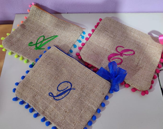 Personalized jute pouch with initial – Embroidered pencil case with pompom – Zippered pouch, personalized gift idea