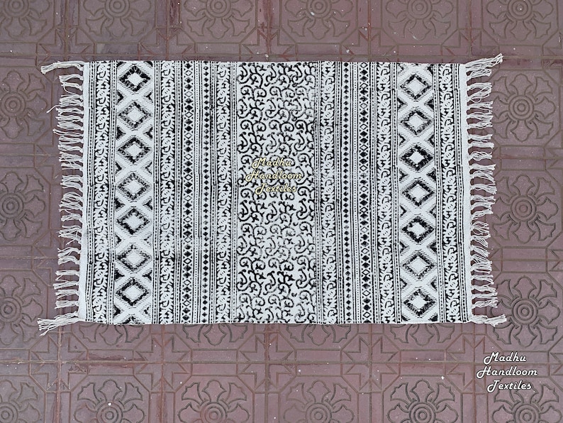 3x5Ft Cotton Rug Handmade Rug Indian Rug Handwoven Rug Area Rug Floor Carpet Rug Runner Rug Large Rug Vintage Rug Office Rug