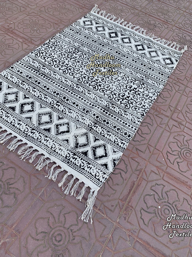 3x5Ft Cotton Rug Handmade Rug Indian Rug Handwoven Rug Area Rug Floor Carpet Rug Runner Rug Large Rug Vintage Rug Office Rug
