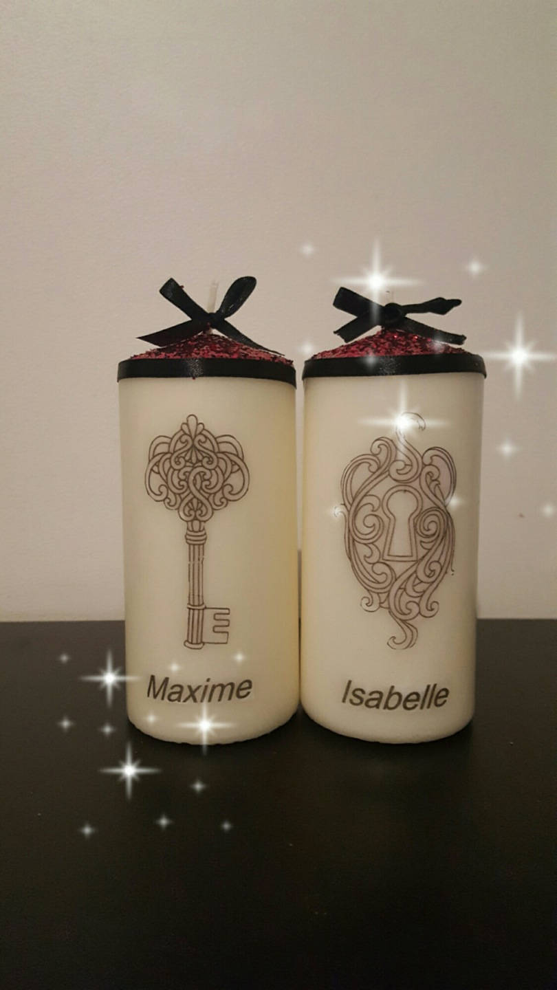 Un Pack Duo Amoureux Bougie Personnalisé avec Le Prénom