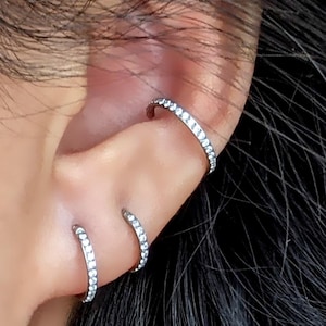 Titanium earrings 18g/16g Small hoop earrings CZ/Opal huggie earrings Cartilage earring Tiny forward helix earring Conch hoop Daith piercing