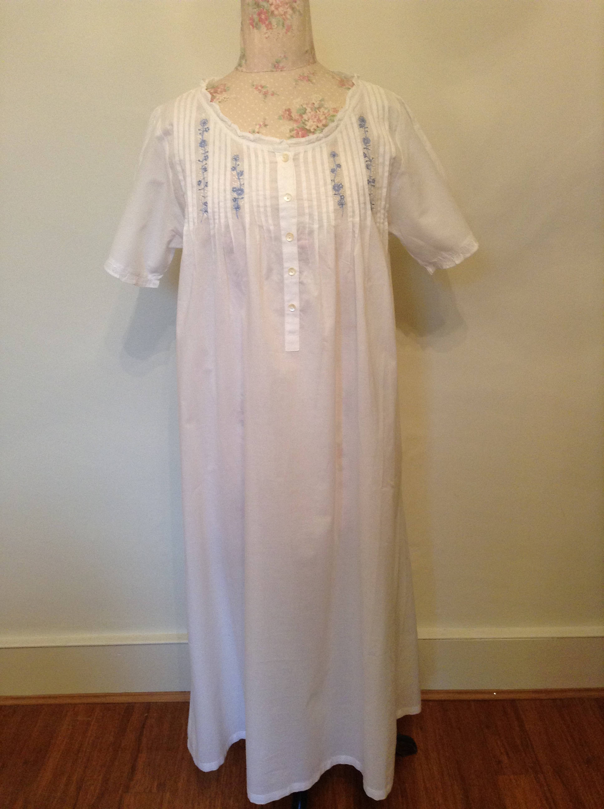 Ladies White Cotton Lawn Nightdress Button Front Suitable for - Etsy