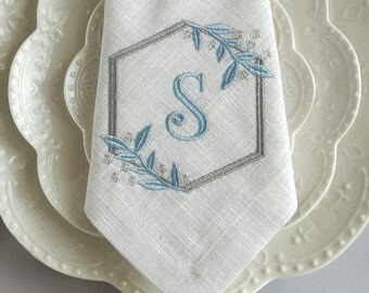 Personalized Linen Monogram Napkins, Embroidered Wedding Napkins, Custom Initial Linen Napkins, Bridal Shower Table Decor, Housewarming Gift
