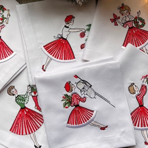Embroidered Christmas Linen Napkins - Vintage Holiday Decor, Set of 6