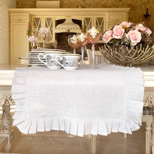 Pleated Ruffle Linen Table Runner: Farmhouse Wedding Centerpiece
