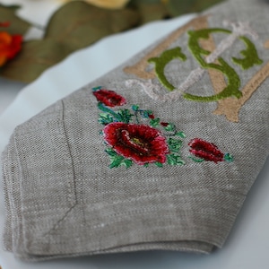 Personalized Napkins - Monogrammed linen napkins - Embroidered linen napkins with poppies - Summer home decor - Serviette - Zero dechet