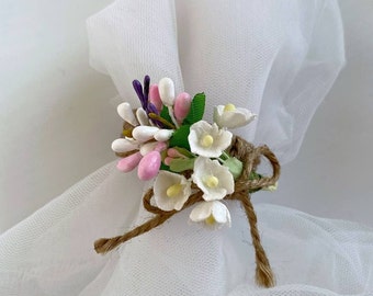 Easter Napkin Rings - Jute Floral Napkin Holder for Spring Table Decor - Rustic Wedding Decor