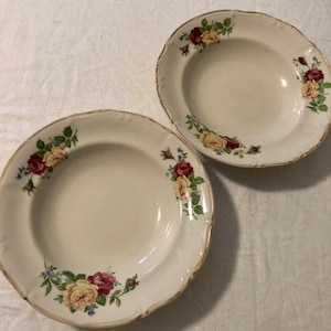 Bowls set of two, Made in England ,Rimmed Soup Bowls, mid 50s , Vintage good condition, recycled home decor , unique gift, kitchen decor