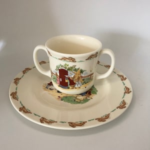 Set di tazze e piatti Bunnykins Royal Doulton: regalo di battesimo in fine bone china