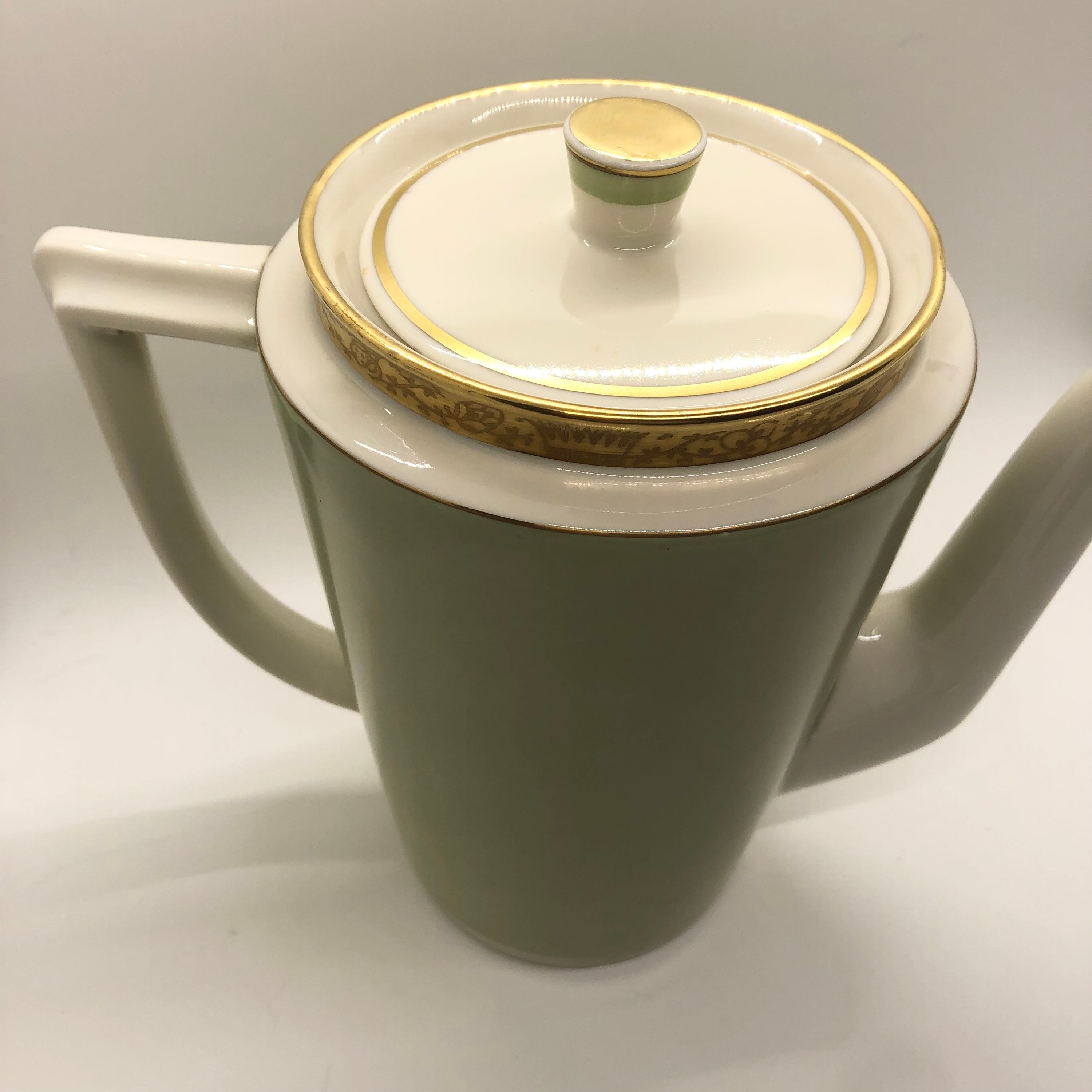 Coffee  Pot Royal Copenhagen Dagmar 9533 Green and White with Gold Good vintage condition