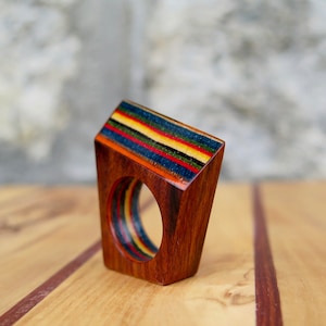 Geometric ring design multi-layered wood contemporary colored Palisander