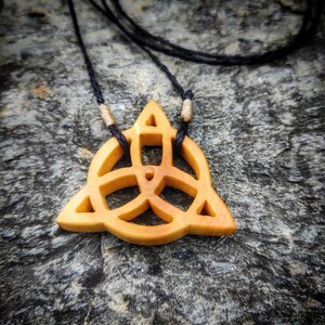 Celtic knot symbol pendant amulet necklace Triquetra boxwood