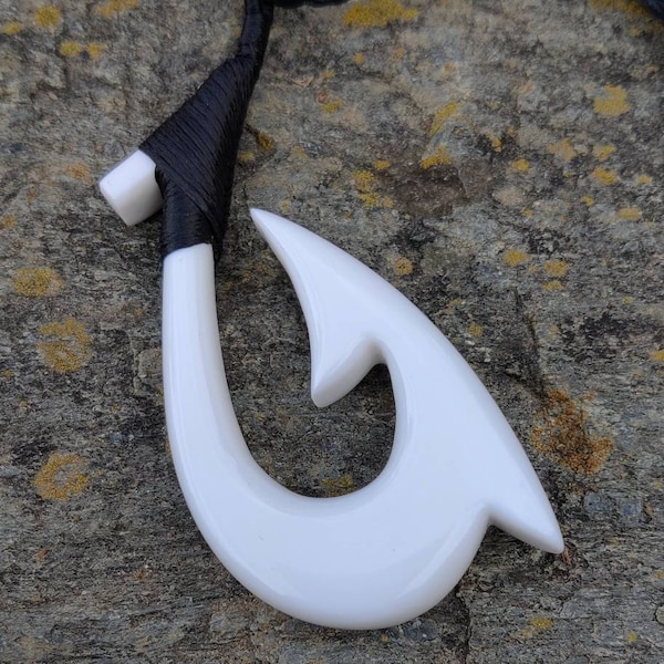 Maori fish hook New Zealand amulet pendant necklace I love corian hook acrylic stone