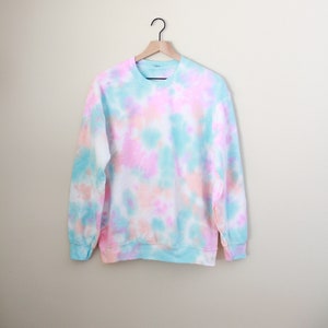 Balboa Babe Korall Pfirsich Rosa Blau Tie Dye Sweatshirt / Pastellfarbenes Tie Dye Sweatshirt / Strand inspirierter Tie Dye Fleece Pullover