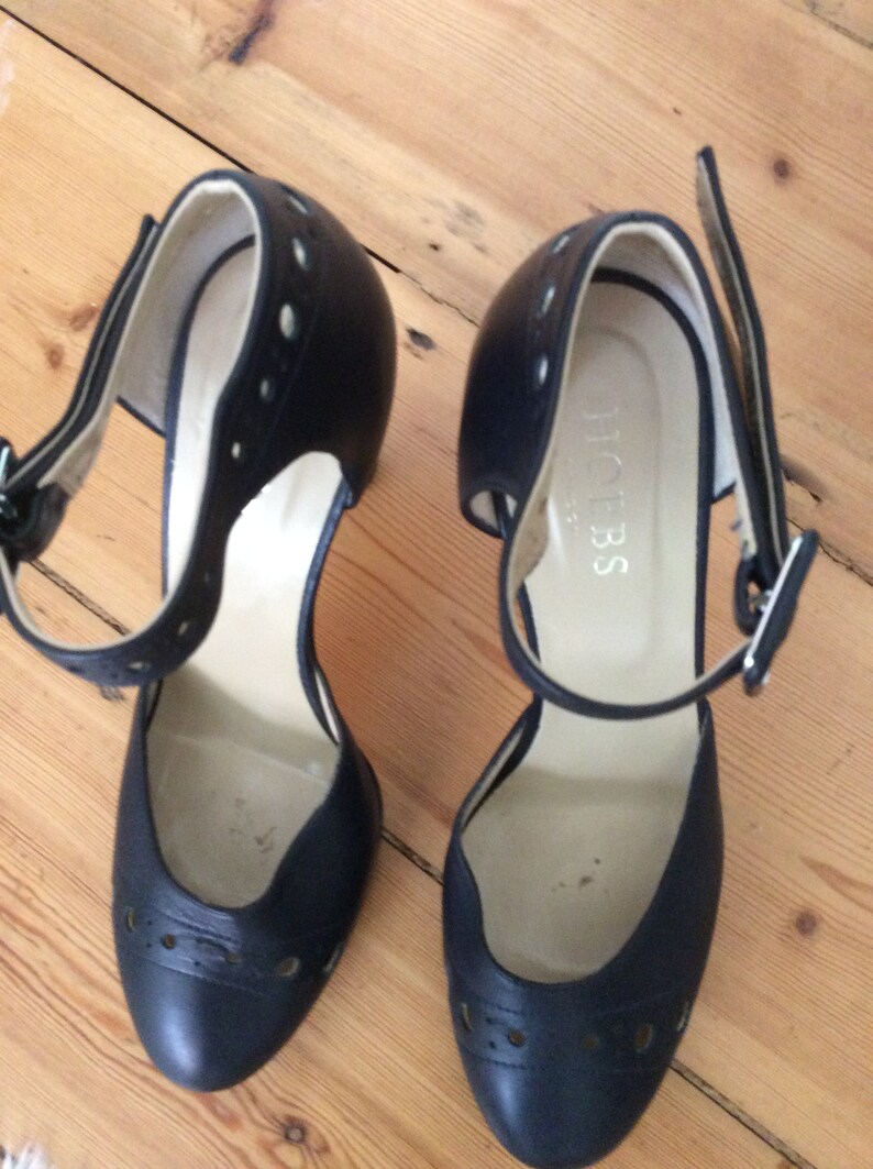 hobbs navy shoes