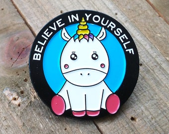 Emaille Pin | Kawaii Einhorn Believe in Yourself Anstecknadel |  Lustige Hutnadel | Emaille Pins | Niedliche Anstecknadeln