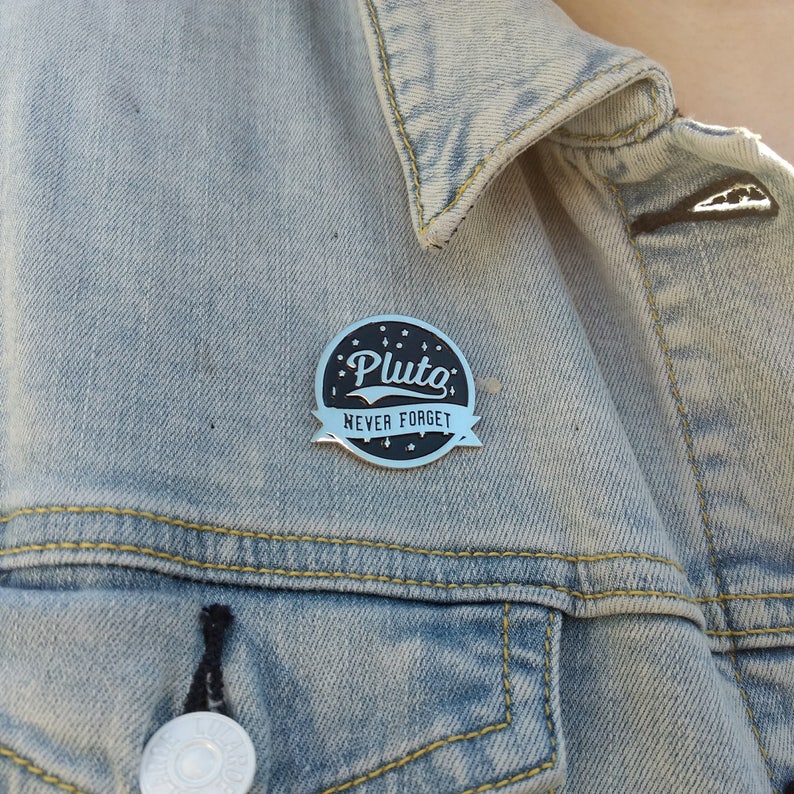 Astronomy enamel pin Pluto never forget science lapel pin funny hat pin